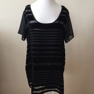 *MATERNITY* Motherhood Maternity Long Top L